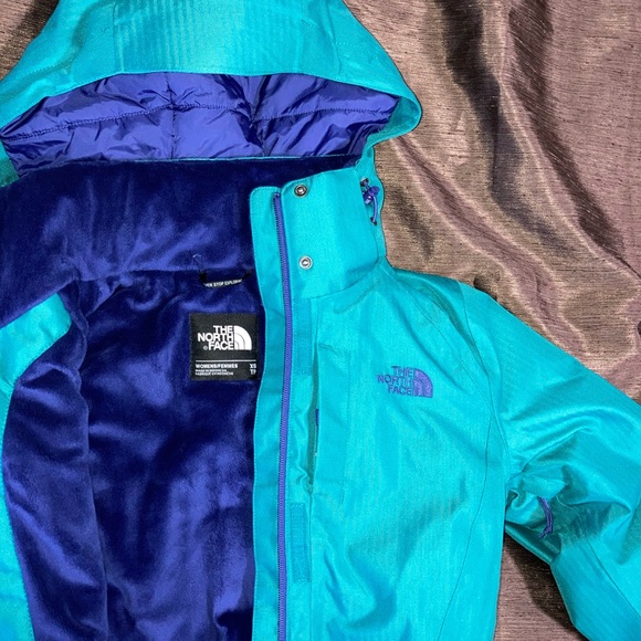 Women’s XS North Face winter coat - Picture 1 of 14
